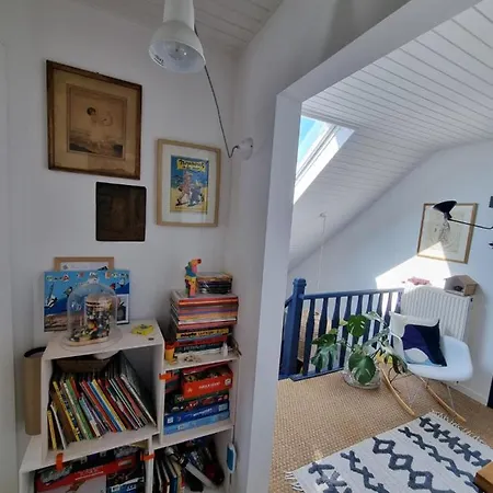 Maison Bord De *
