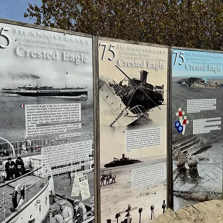 Maison Bord De Nyaraló *