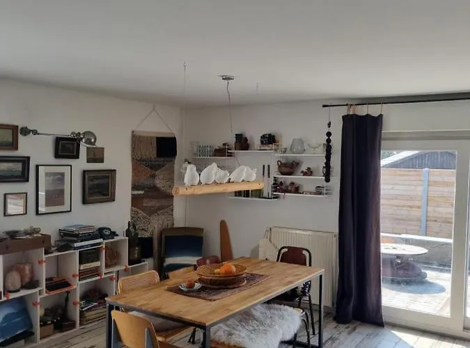 Maison Bord De Nyaraló